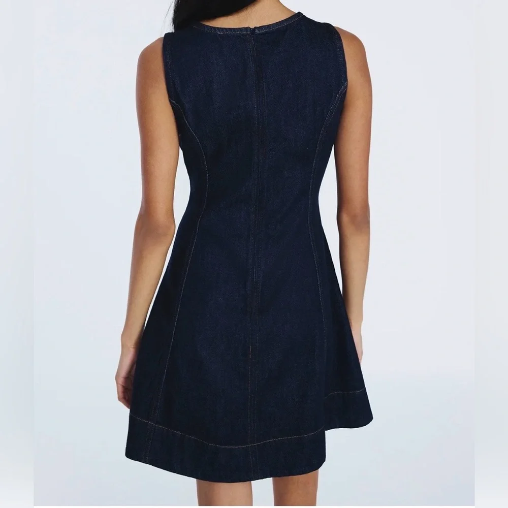 Free Assembly crew neck sleeveless denim mini dress - Picture 2 of 3